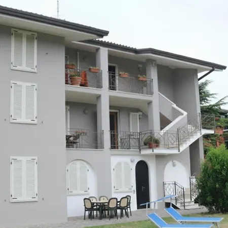 With Pool E Private Garage - Casa Holyvia Blue *