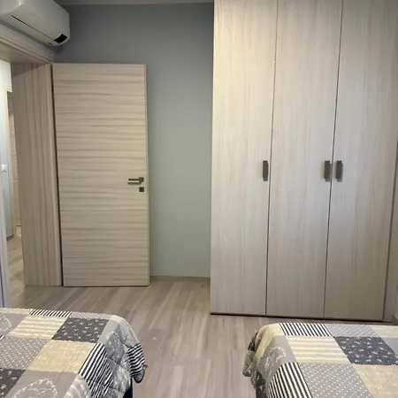 Διαμέρισμα With Pool E Private Garage - Casa Holyvia Blue