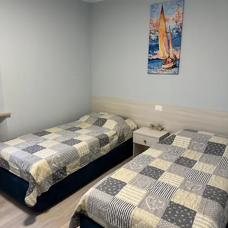 Διαμέρισμα With Pool E Private Garage - Casa Holyvia Blue